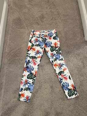 Tommy Bahama White Tropical Floral Ankle Jeans
